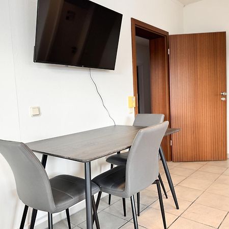 Modern Living Studios Karlsbad Exterior foto
